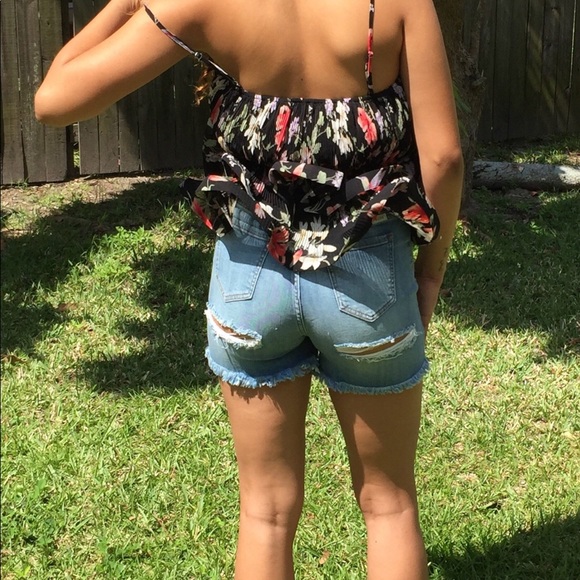 Top - Picture 2 of 3